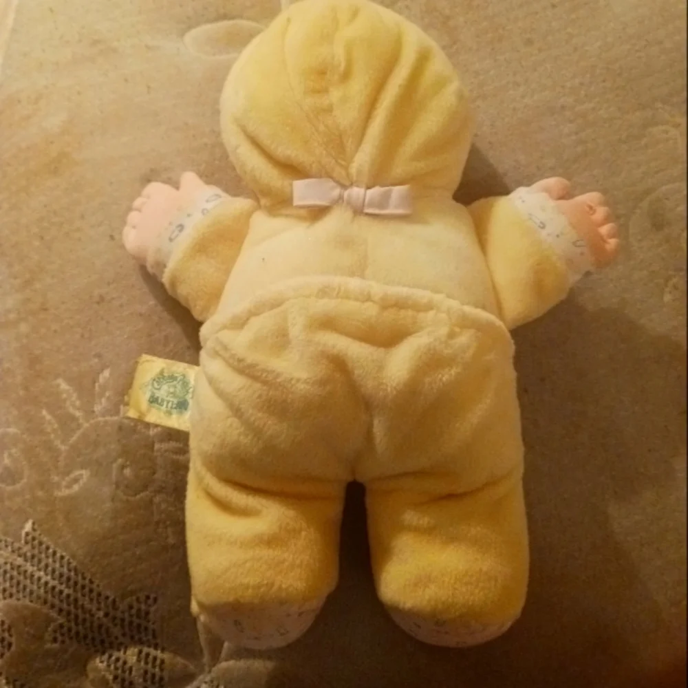 Cabbage patch Doll - Picture 2 of 2